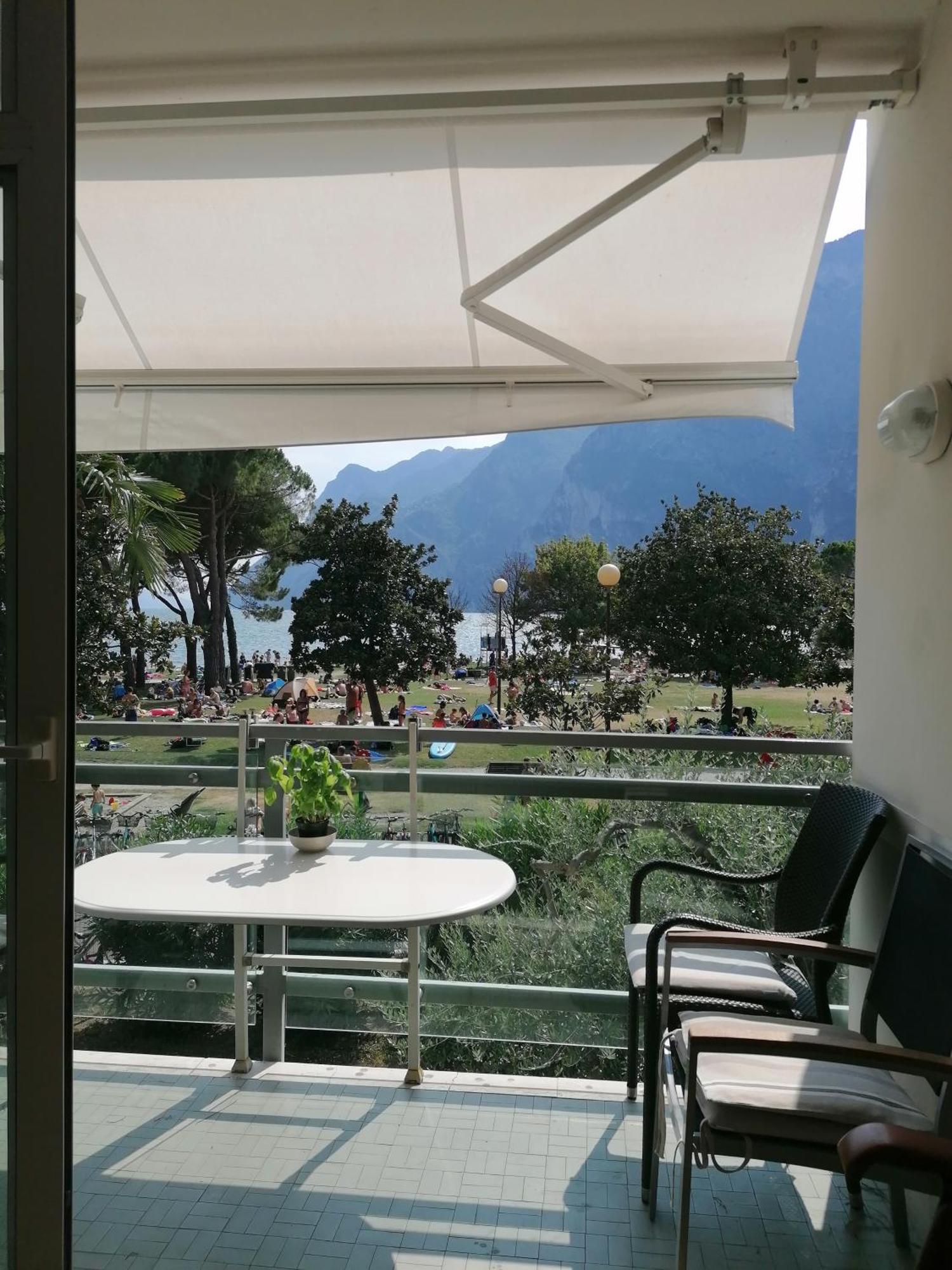 Appartement Lago Blu Riva del Garda Exterior foto